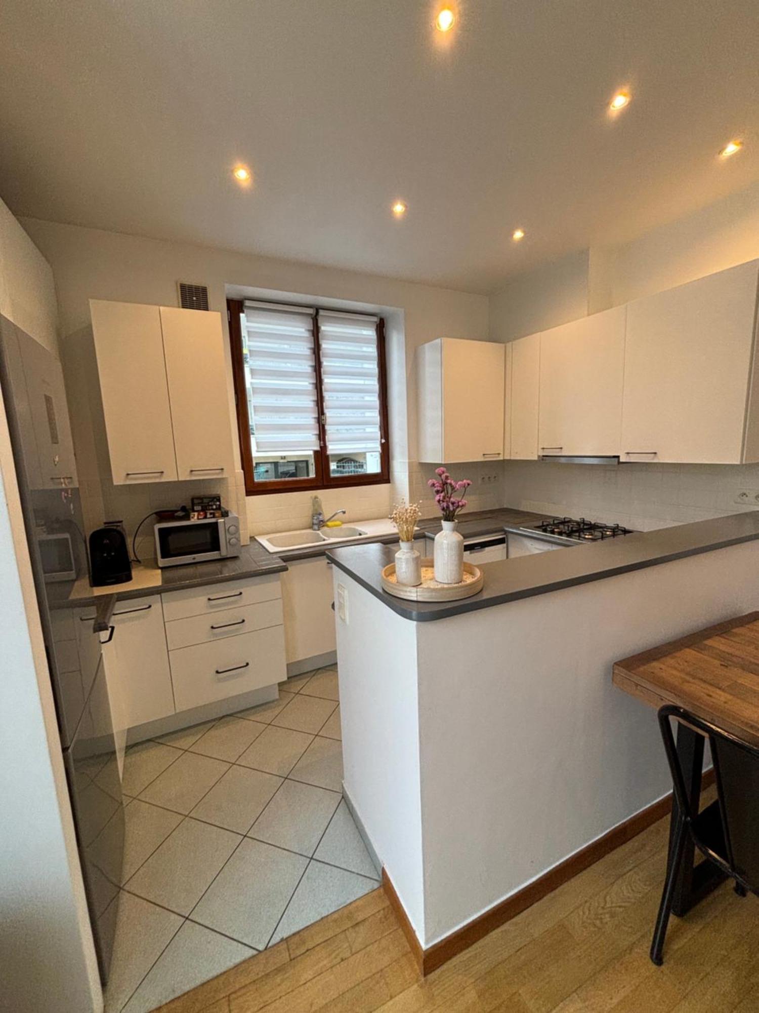 Appartement 2 Chambres Dans Une Belle Maison A Proximite De Paris Asnieres-sur-Seine Bagian luar foto